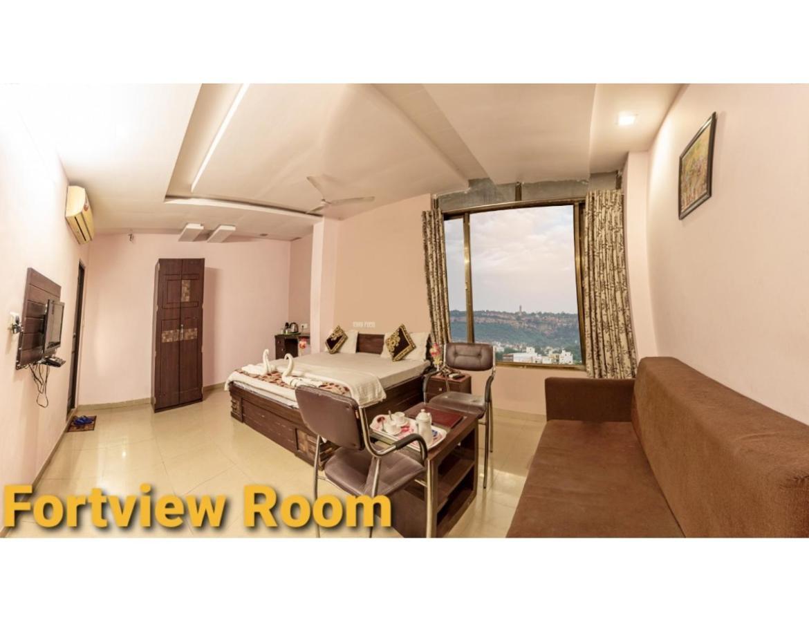 Hotel Shivam Fort View, Chittorgarh Exterior photo
